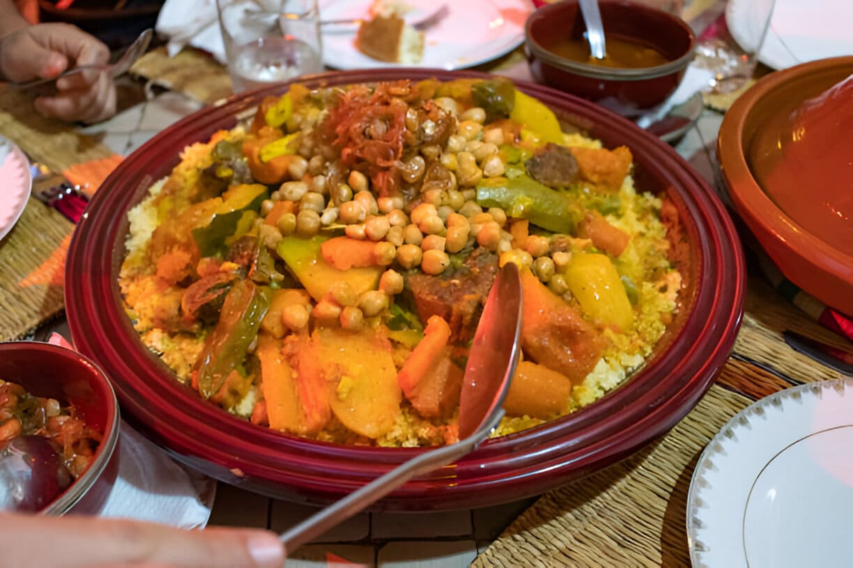 Couscous with Meat and 7 Vegetables: A Flavorful Meal